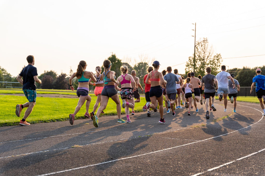 BackRoads x Hoka 800m Night